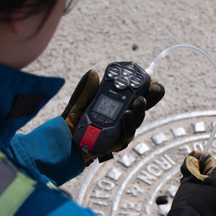 Blackline Safety G7 Multi-Gas Pump